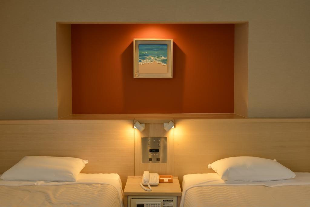 Hotel Risingsun Miyakojima מראה חיצוני תמונה